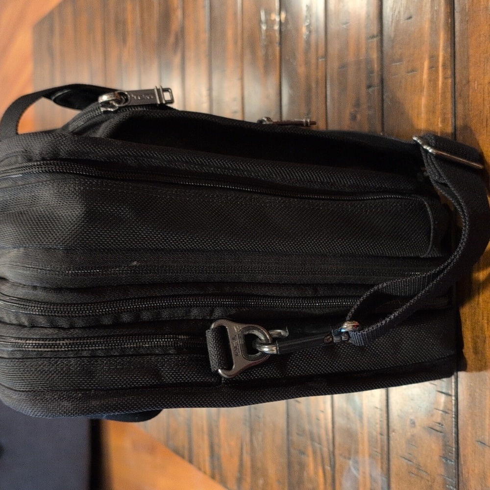Tumi T-pass Expandable Laptop Briefcase Shoulder Crossbody - Picture 15 of 15